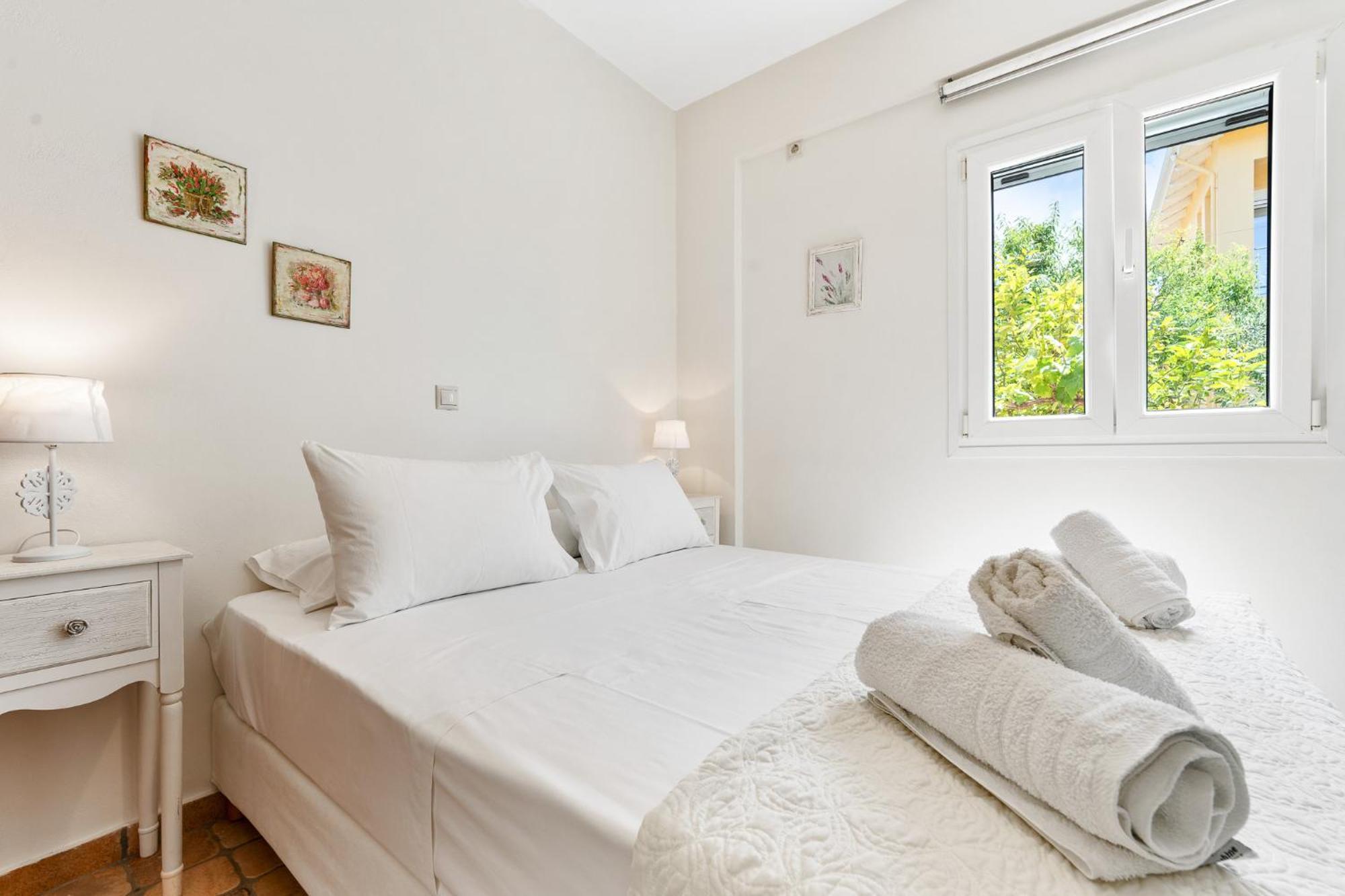 Apartment Erato Tsoukaladhes